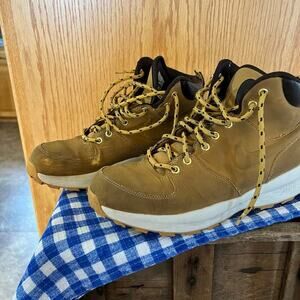 NIKE leather hiking outdoor boots, lace up youth boys size 7